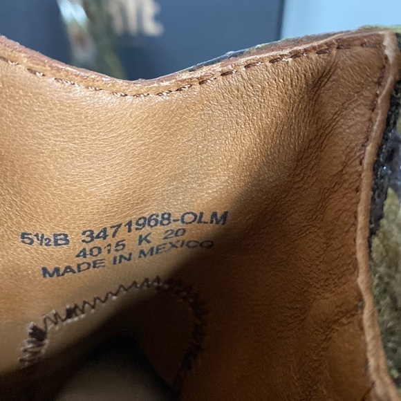 Frye Snake-Embossed Animal Print Melissa Leather Ankle Western Bootie Size 5.5 - Picture 11 of 12